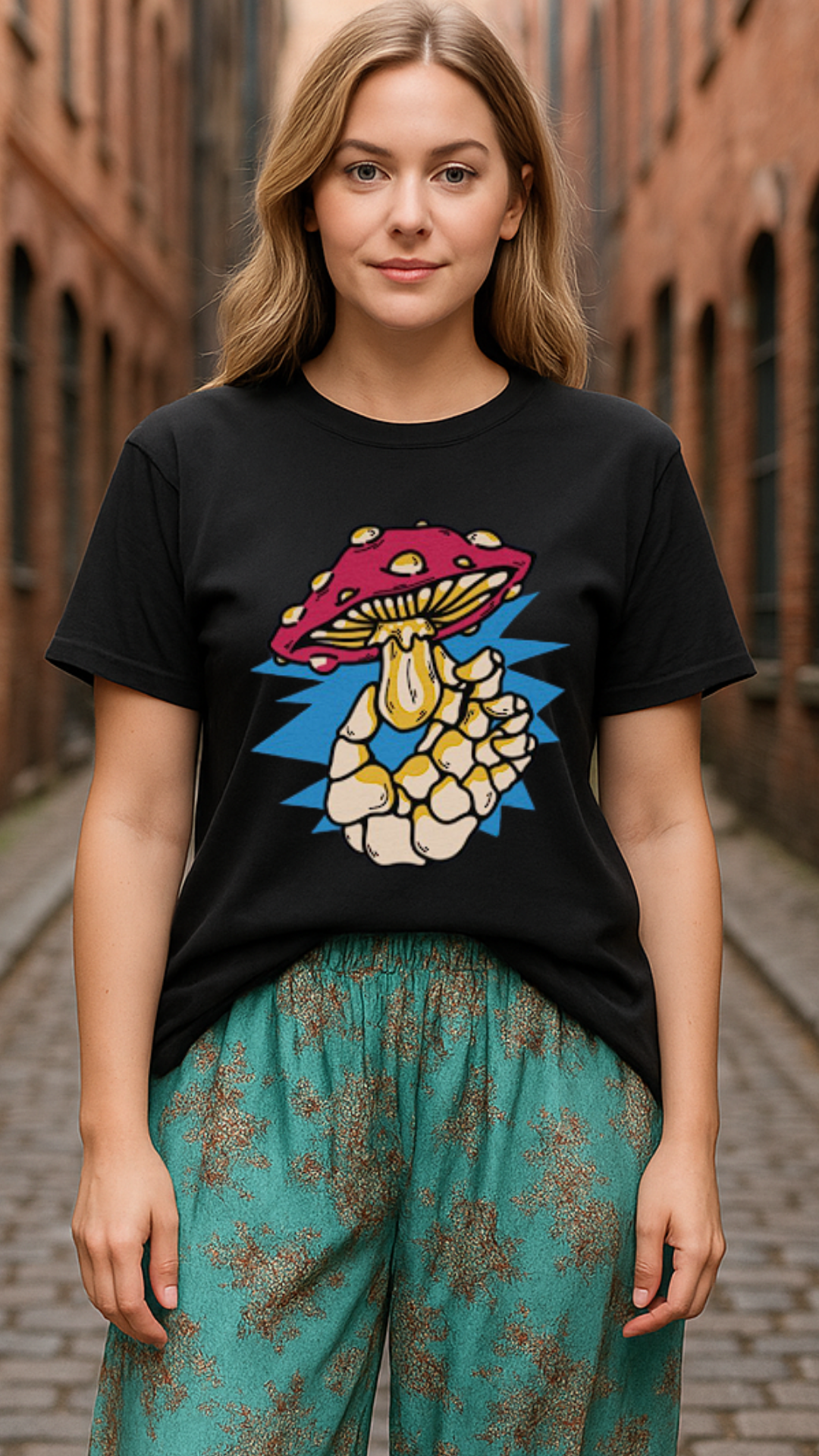 Women's Single Mushroom Acid & Punk Classic Fit T-shirt