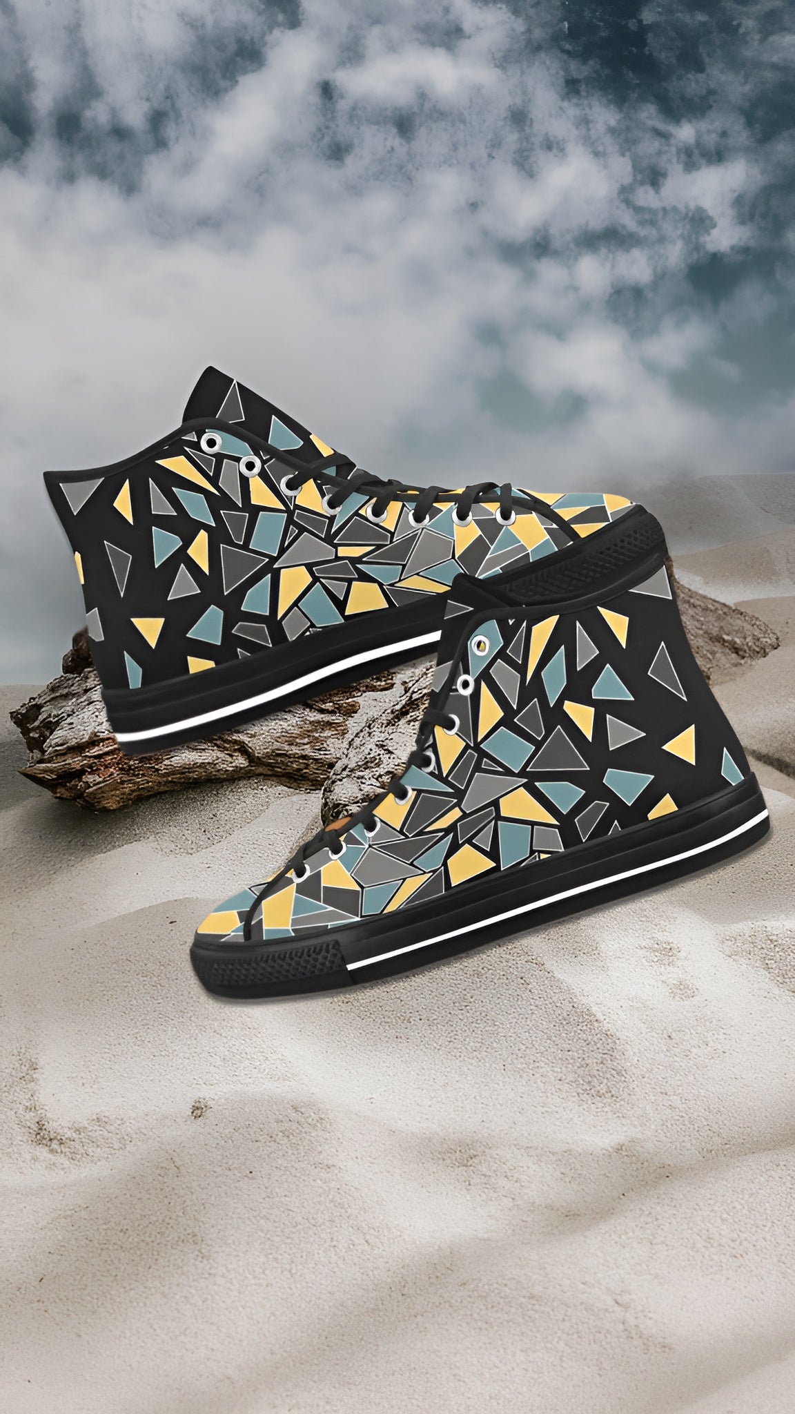 Men's Diffuse Geometrical Print High Top Canvas Shoes