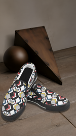 Men's Clashing Cubes Geometrical Print Slip-on Canvas Shoes