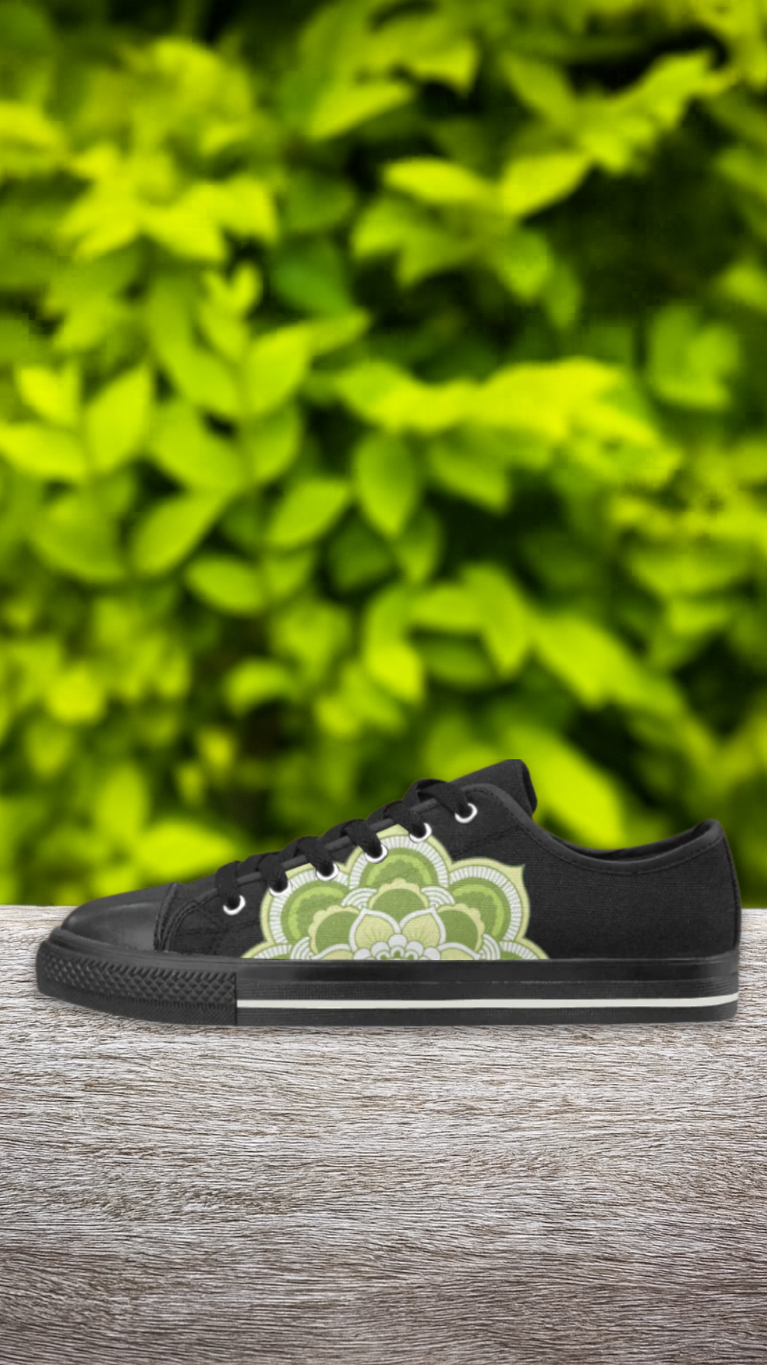 Men's Minimal Mandala Print Canvas Low Top Shoes