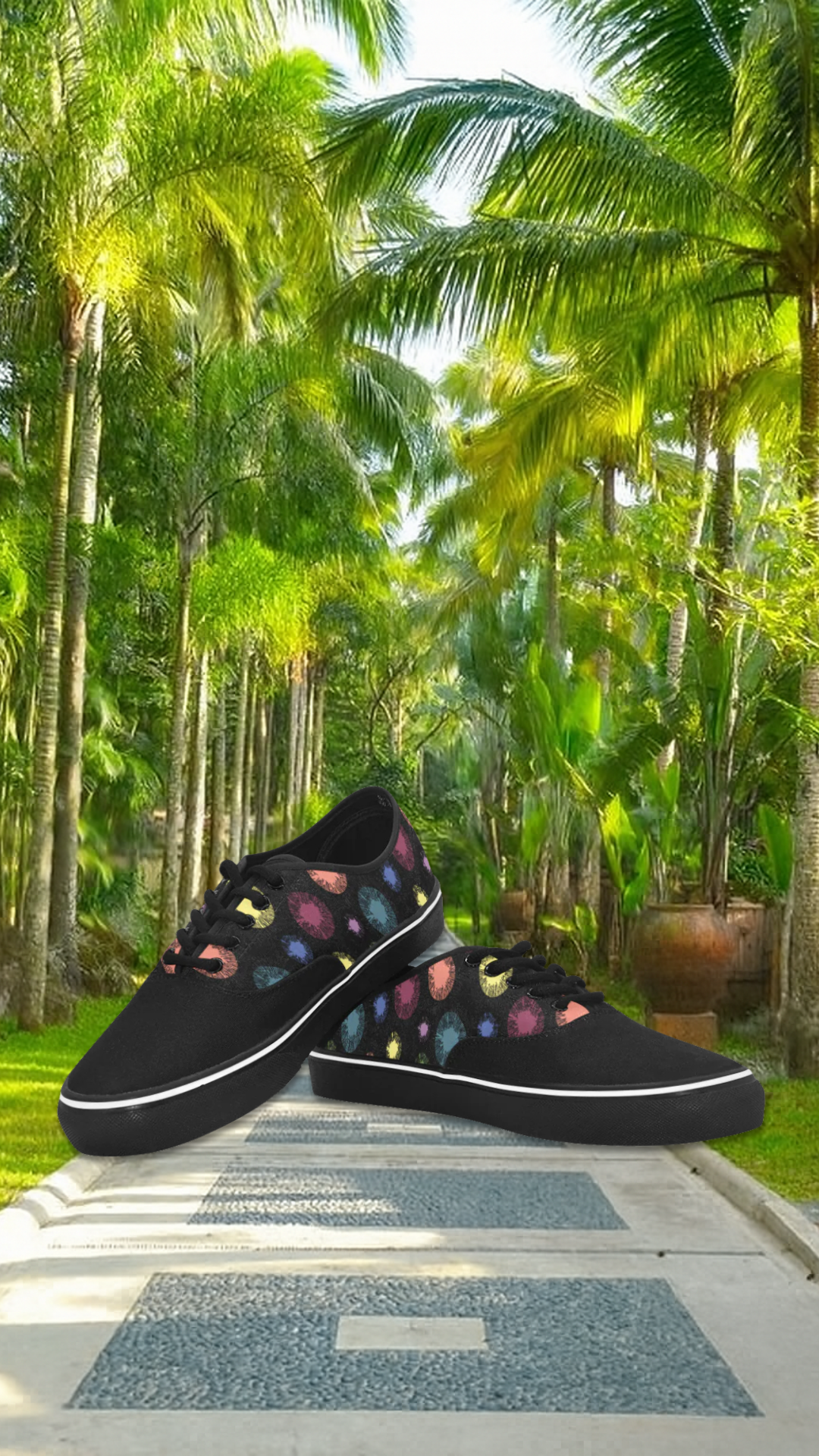 Women's Atomic Black Polka Print Canvas Low Top Shoes