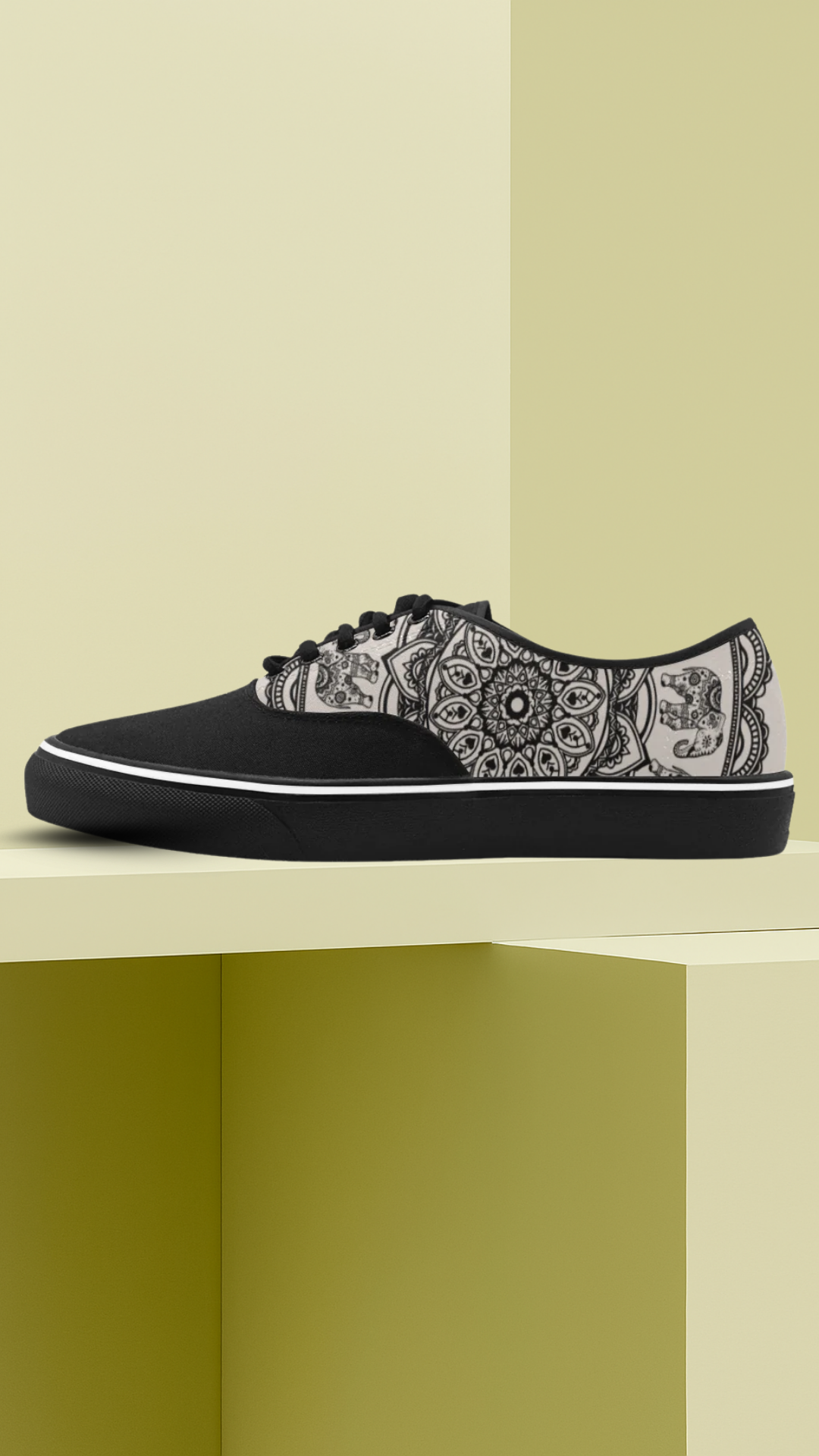 Men's Elephant Mandala Print Canvas Low Top Shoes
