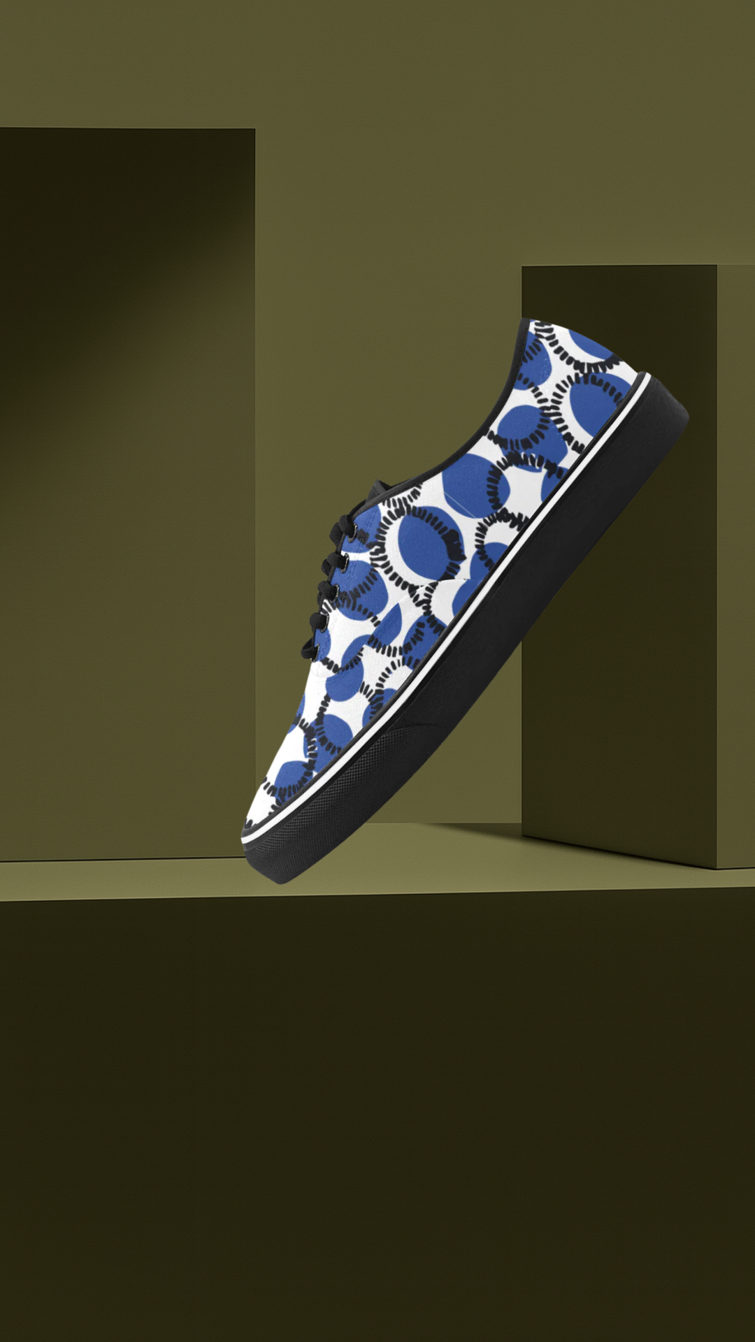 Men's White Blue Polka Print Canvas Low Top Shoes