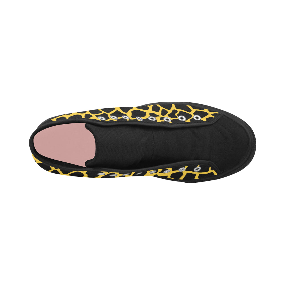 Women's Giraffe Print High Top Canvas Shoes